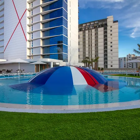 Hotel Estimar Suitopia 4*