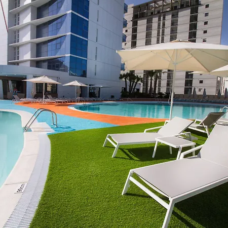 Estimar Suitopia Hotel