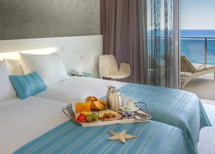 Hotel Estimar Suitopia