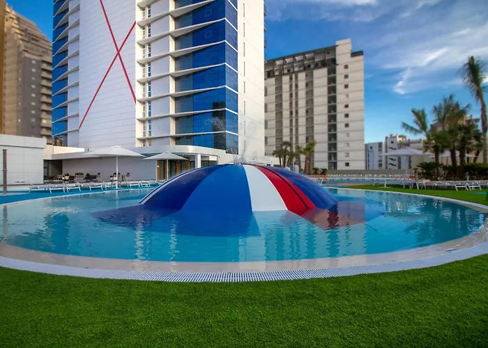 Hotel Estimar Suitopia 4*