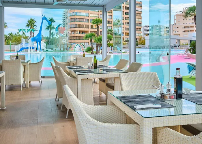 Hotel Estimar Suitopia 4*