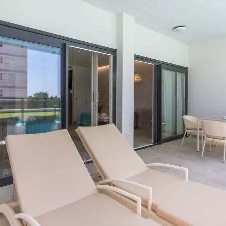 Estimar Suitopia 4*