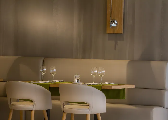 Hotell Estimar Suitopia 4*